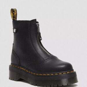 Dr. Martens JETTA PLATFORM BOOTS